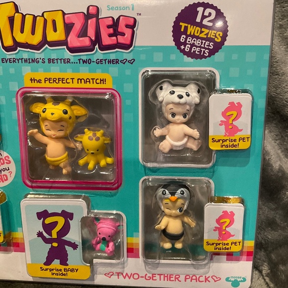 Twozies season 1 Twogether Pack find and match the 6 Babies and 6 Pets NIB - Picture 3 of 4